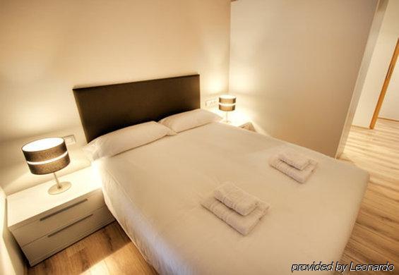 Bcn Town Apartments Portaferrissa บาร์เซโลนา ภายนอก รูปภาพ