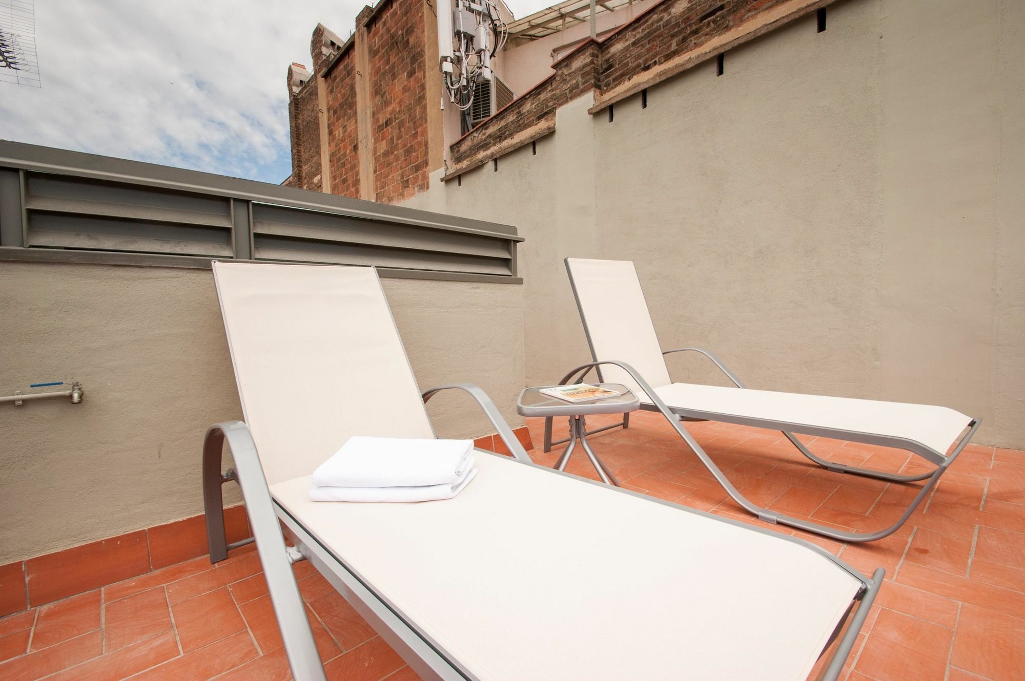Bcn Town Apartments Portaferrissa บาร์เซโลนา ภายนอก รูปภาพ